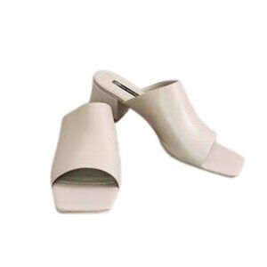 FRENCH CONNECTION light pink vegan leather block heel mule sandals